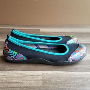 Muck Boots Women's Breezy Ballets Flats